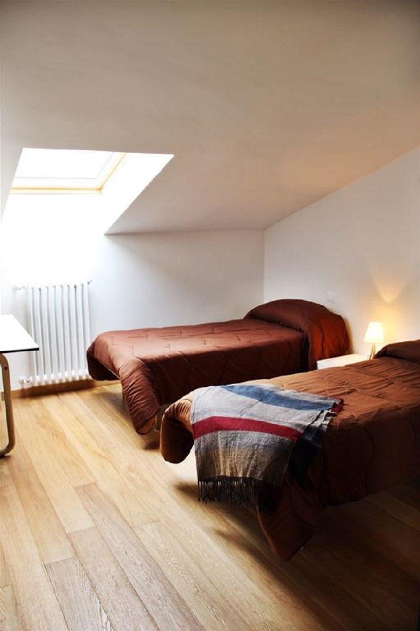 Lovin House Apartment Болоня Екстериор снимка